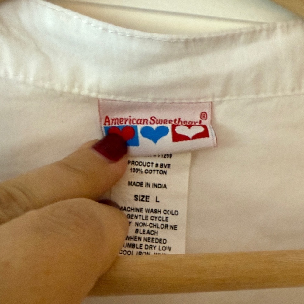 American Sweetheart White Embroidered 100% Cotton Tunic Blouse — Size L - Picture 2 of 4